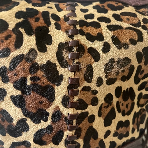 Genuine cowhide & leather leopard handbag - Picture 2 of 5